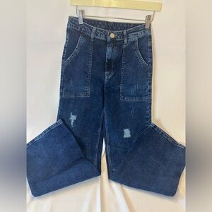 Logus Women’s size 28 Wide Leg, Cargo Jeans , Patch, Pockets, Distressed ￼